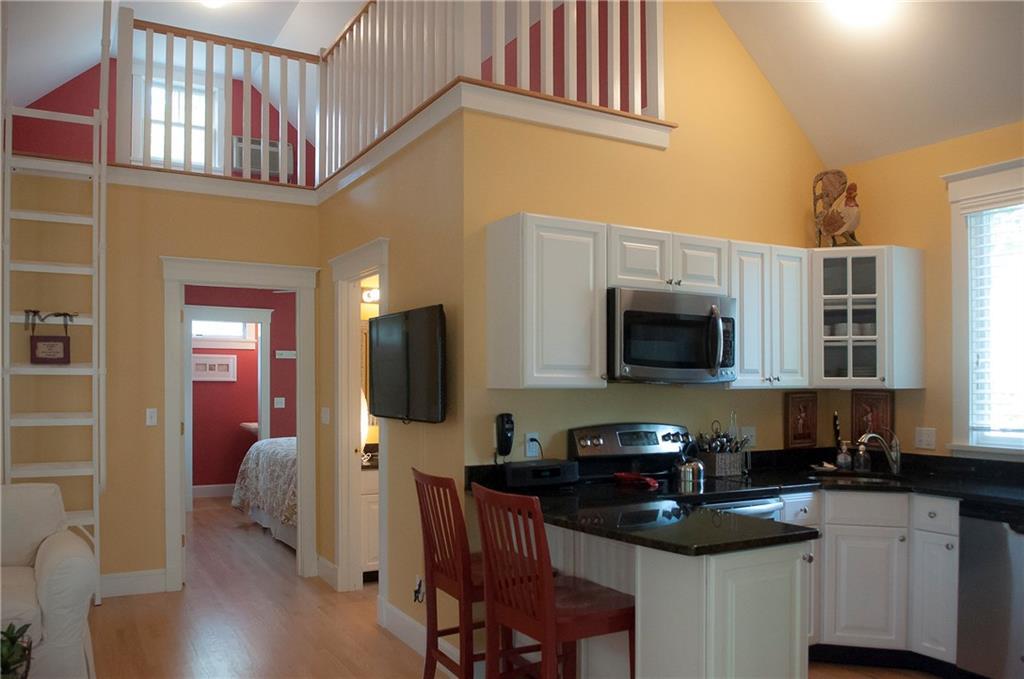 1 Old County Road, Unit 423 Wells, ME 04090 - Photo 3 of 20 Plenty of room to cook and entertain.