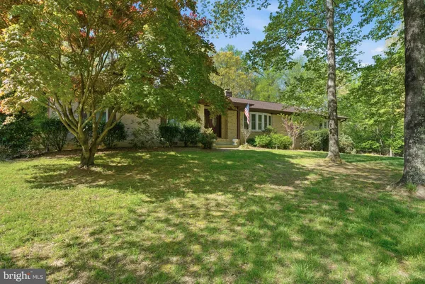 $604,950 | 4465 Camelot Drive, Pomfret, MD 20675