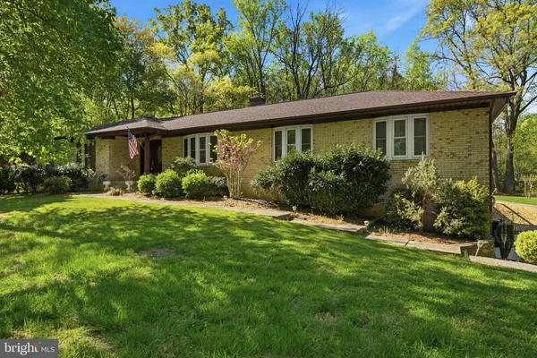 $604,950 | 4465 Camelot Drive, Pomfret, MD 20675