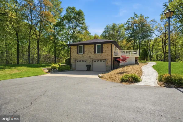 $604,950 | 4465 Camelot Drive, Pomfret, MD 20675