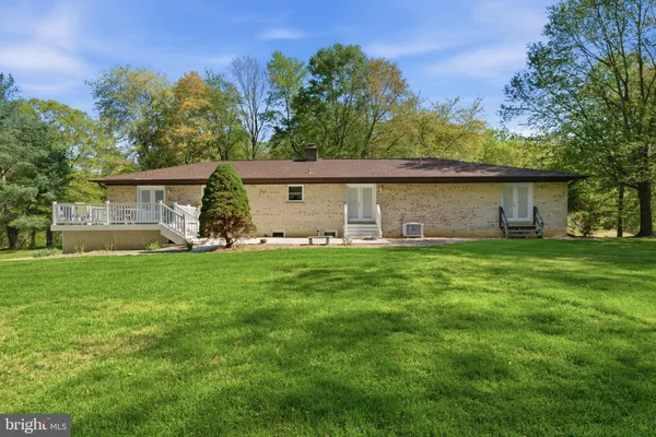 $604,950 | 4465 Camelot Drive, Pomfret, MD 20675