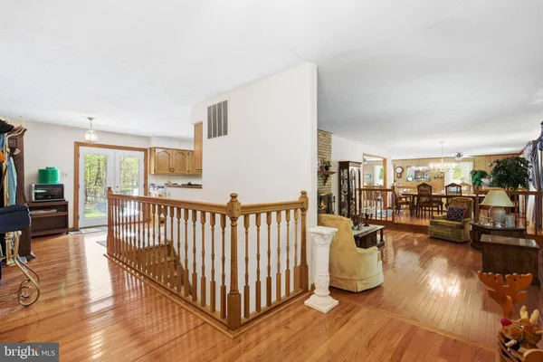$604,950 | 4465 Camelot Drive, Pomfret, MD 20675