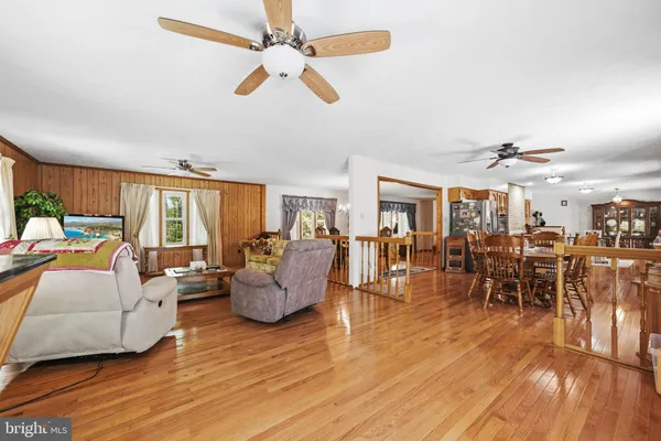 $604,950 | 4465 Camelot Drive, Pomfret, MD 20675