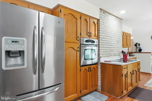 $604,950 | 4465 Camelot Drive, Pomfret, MD 20675