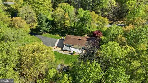 $604,950 | 4465 Camelot Drive, Pomfret, MD 20675