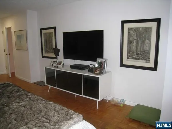 $4,750 | 1512 Palisade Avenue, Unit 3D, Fort Lee, NJ 07024