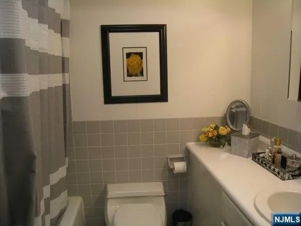 $4,750 | 1512 Palisade Avenue, Unit 3D, Fort Lee, NJ 07024