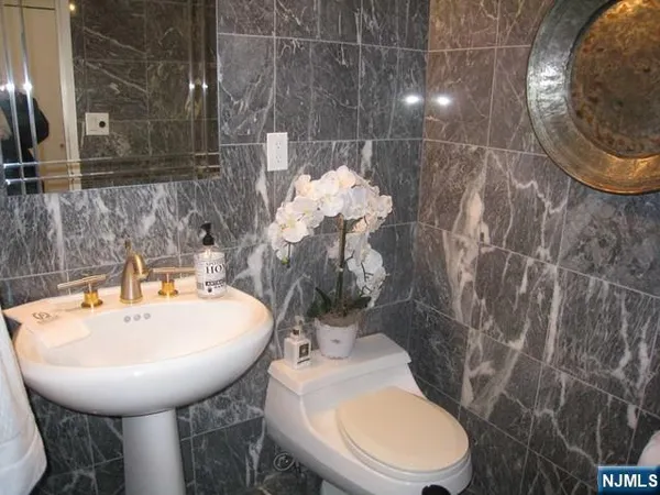 $4,750 | 1512 Palisade Avenue, Unit 3D, Fort Lee, NJ 07024