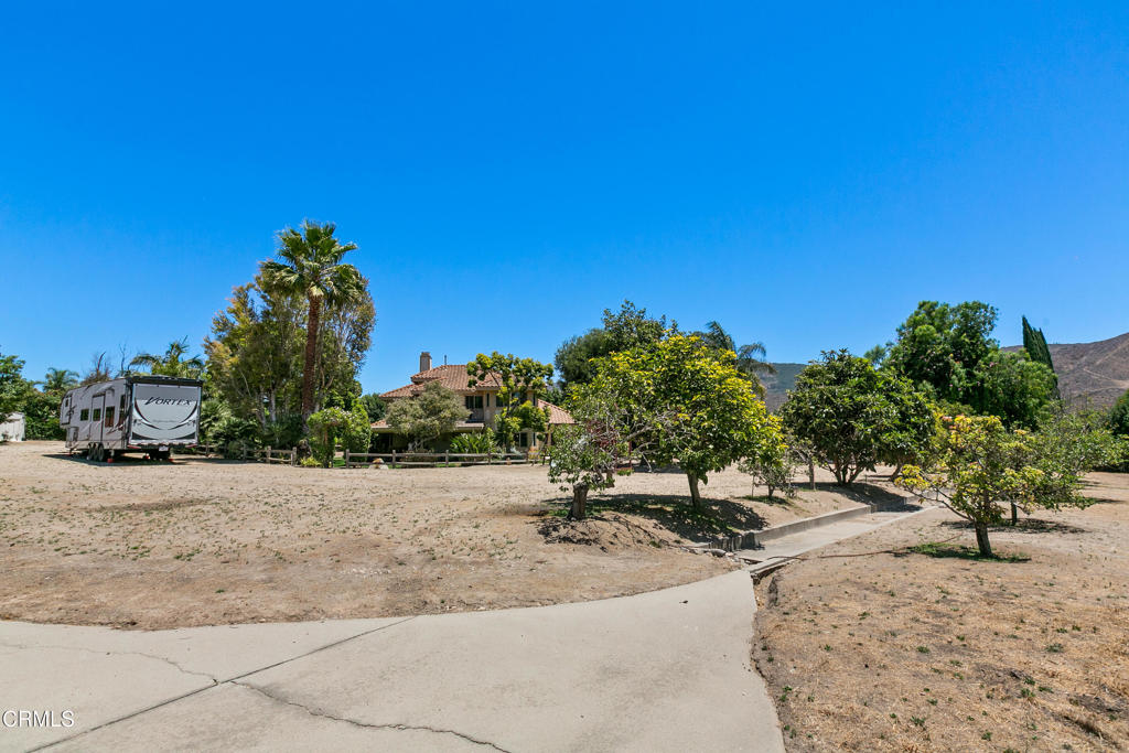 10539 Chippenham Road Camarillo, CA 93012 - Photo 71 of 74