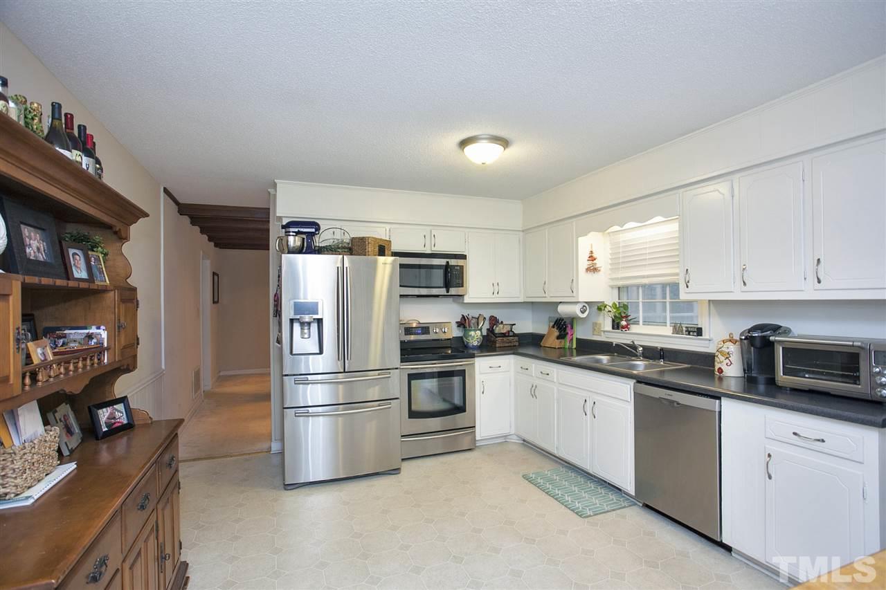 6809 Franklin Heights Road Cary, NC 27518 - Photo 5 of 18 Gallery Image 5
