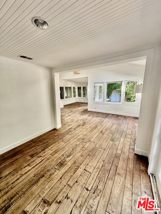 3419 Strongs Drive Marina del Rey, CA 90292 - Photo 8 of 26
