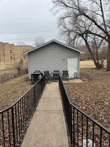 $150,000 | 1210 Southwest Lincoln Street, Topeka, KS 66604