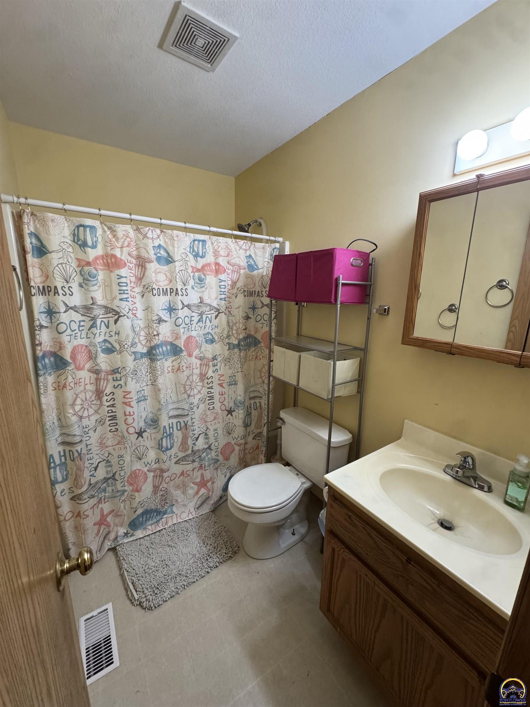 1210 Southwest Lincoln Street Topeka, KS 66604 - Photo 8 of 14