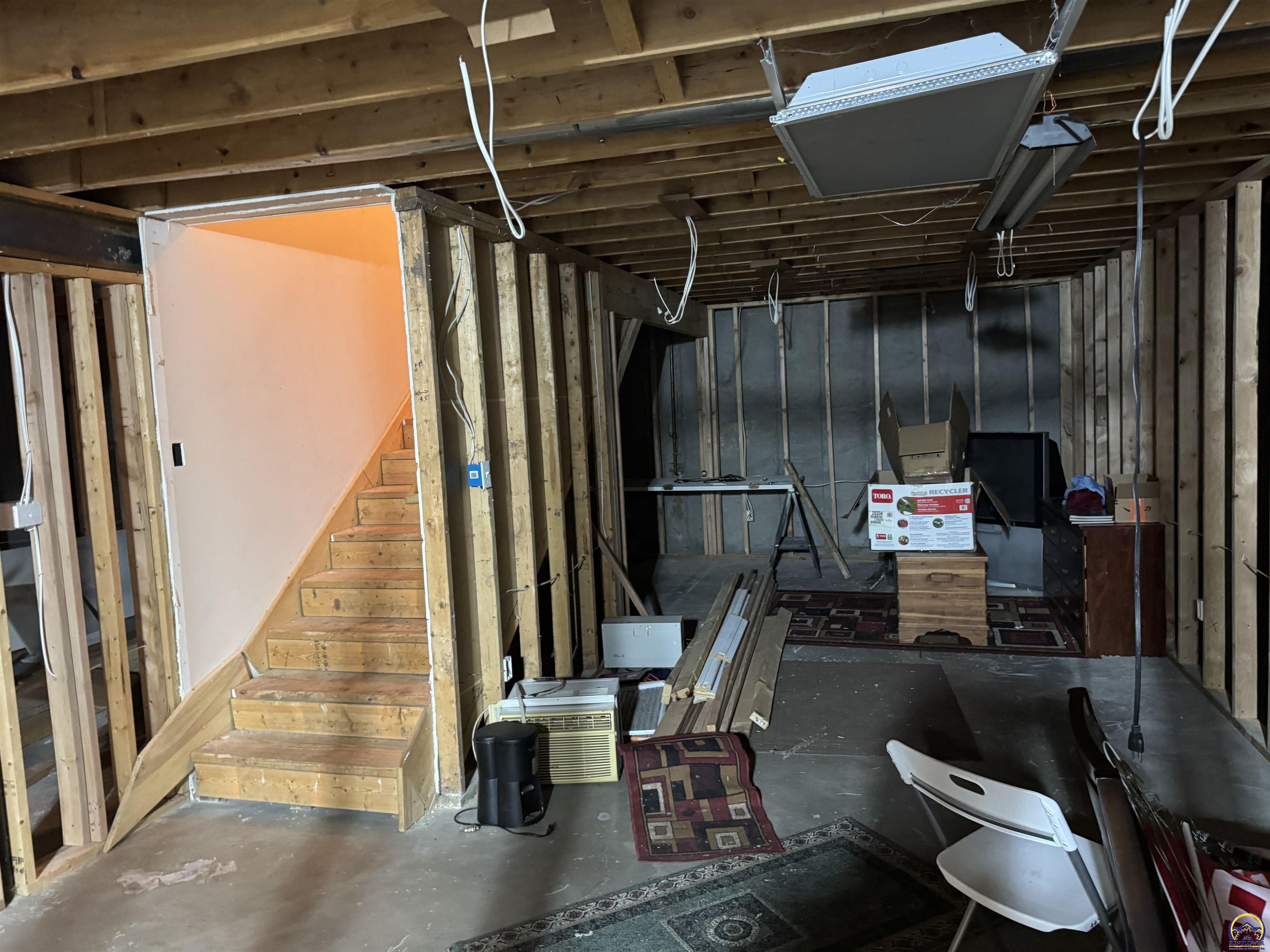 1210 Southwest Lincoln Street Topeka, KS 66604 - Photo 10 of 14