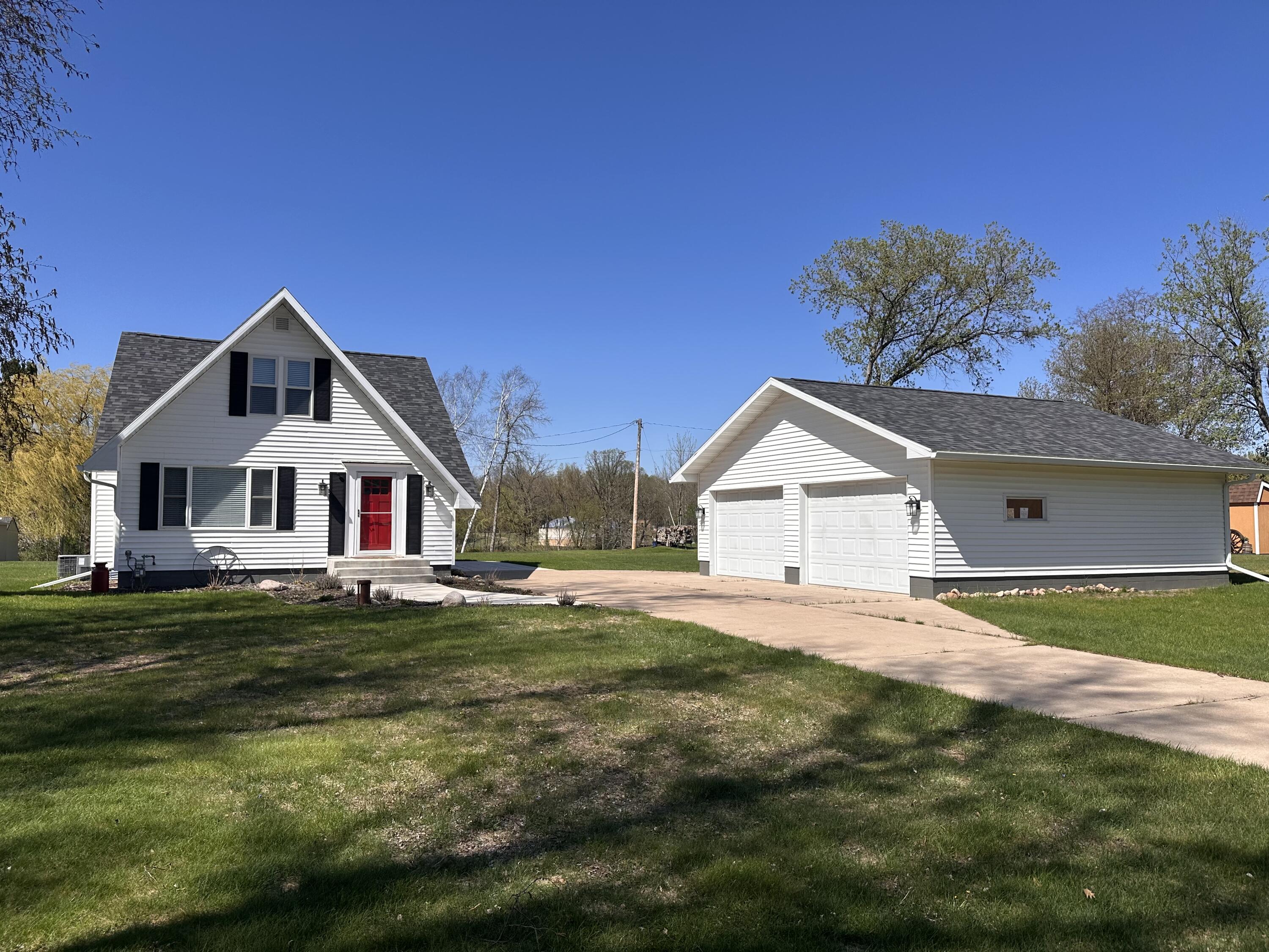 W628 County Highway Niagara, WI 54151 - Photo 1 of 38 Front