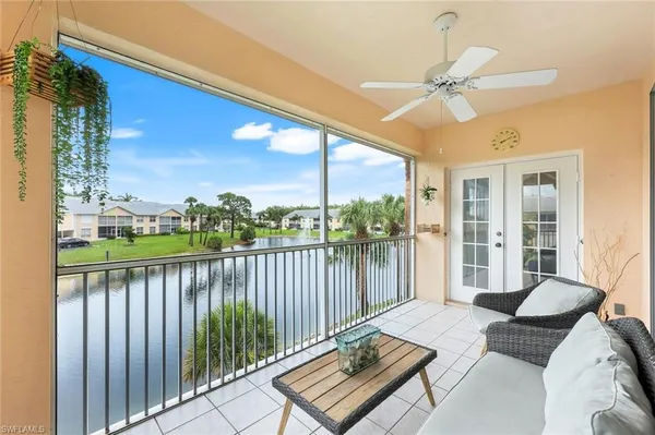 $4,500 | 437 Wiggins Lake Court, Unit 201, Naples, FL 34110