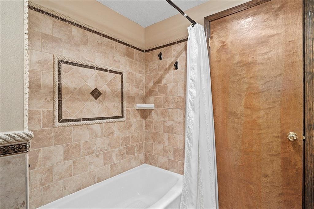 494 Engle Road Industry, PA 15052 - Photo 9 of 24