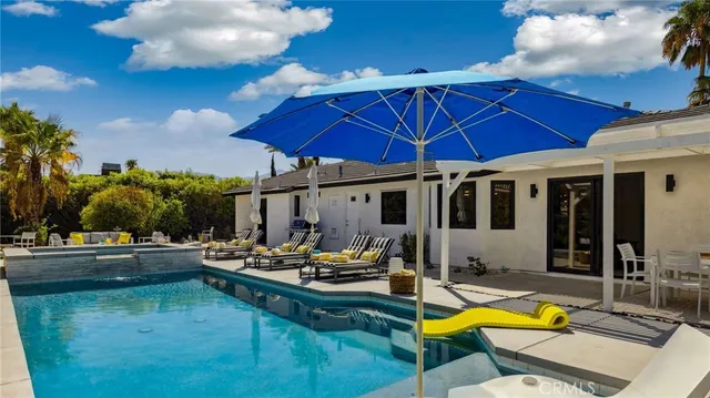 $5,000 | 2004 East Nicola Road, Palm Springs, CA 92262