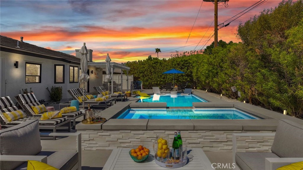 2004 East Nicola Road Palm Springs, CA 92262 - Photo 37 of 40 a view of outdoor space with seating area