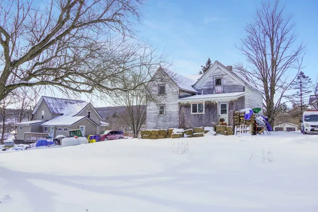 $79,999 | 302 North Garden Street, Ontario, WI 54651