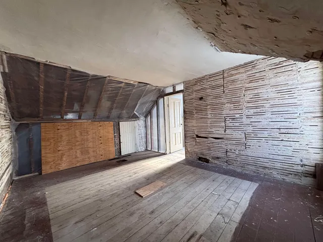 $79,999 | 302 North Garden Street, Ontario, WI 54651