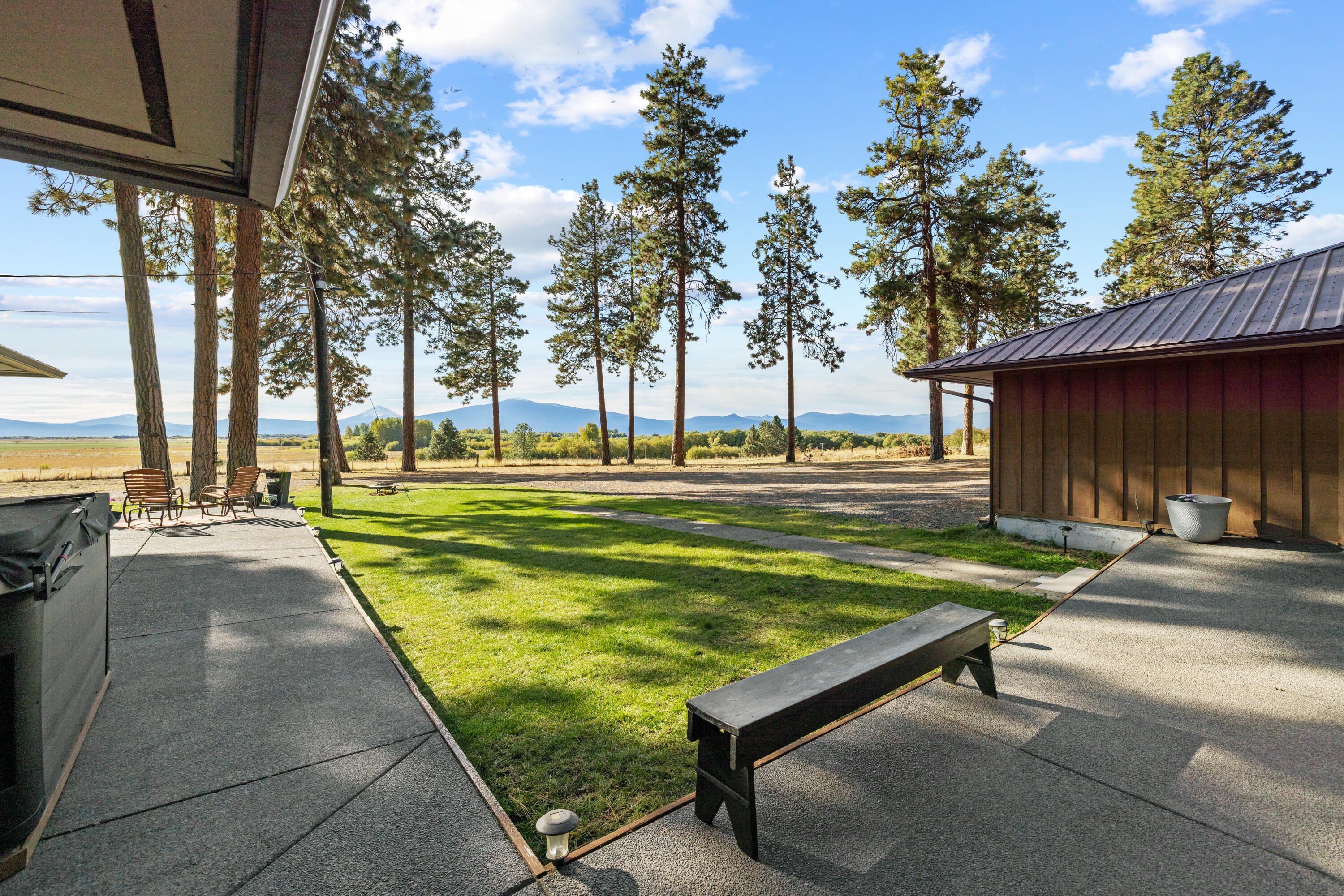32486 Modoc Point Road Chiloquin, OR 97624 - Photo 56 of 135 32490 Modoc Point Rd-056