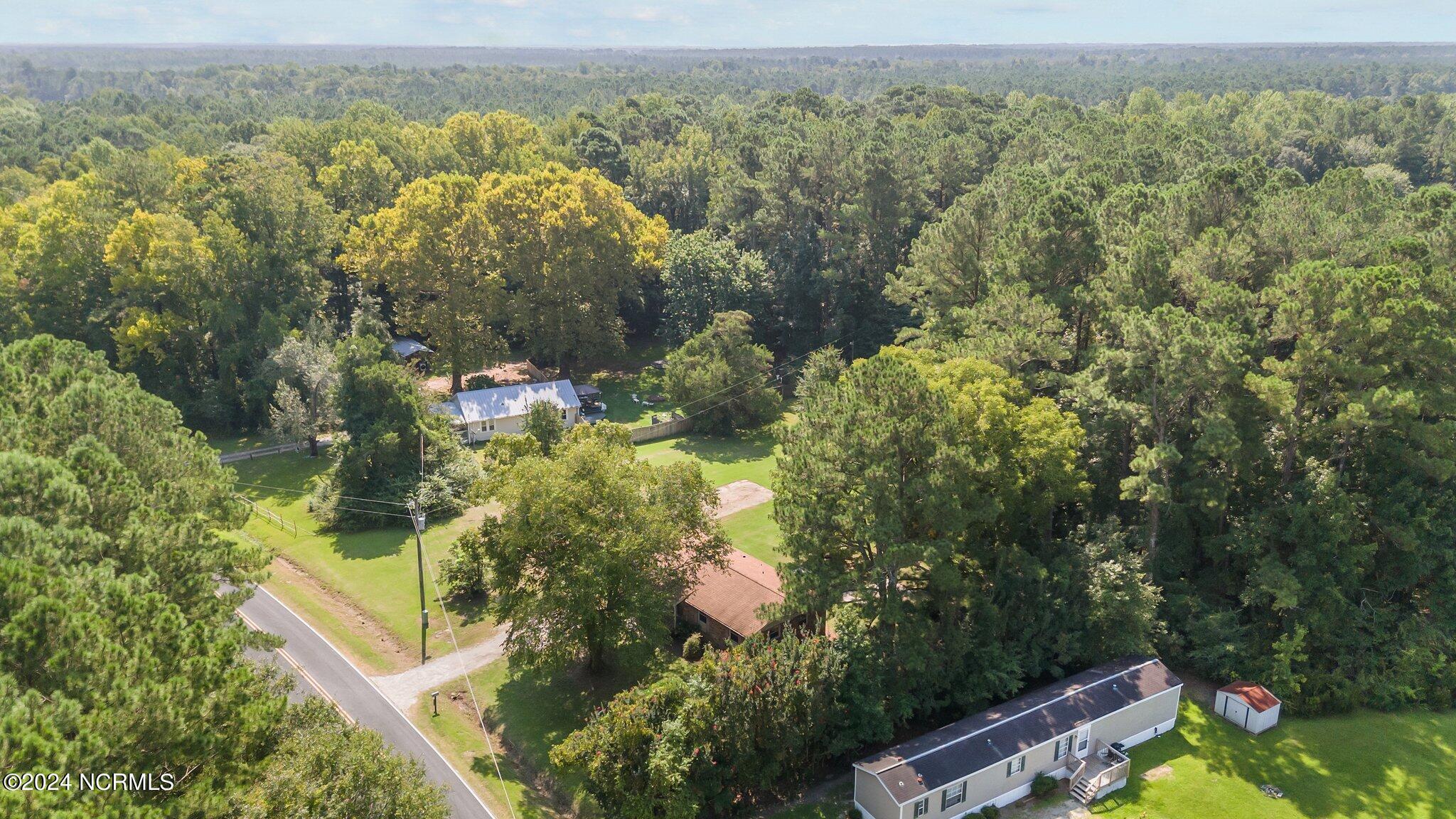 1045 Scott Town Road New Bern, NC 28560 - Photo 13 of 37 Gallery Image 13
