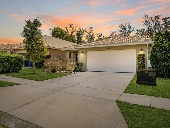 $364,900 | 9035 St Andrews Way, Mount Dora, FL 32757