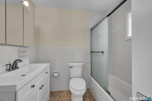 $3,000 | 113 Park Avenue, Unit 21, Danbury, CT 06810