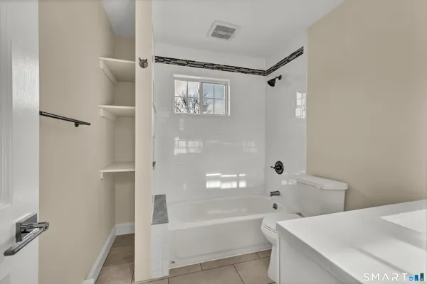 $3,000 | 113 Park Avenue, Unit 21, Danbury, CT 06810