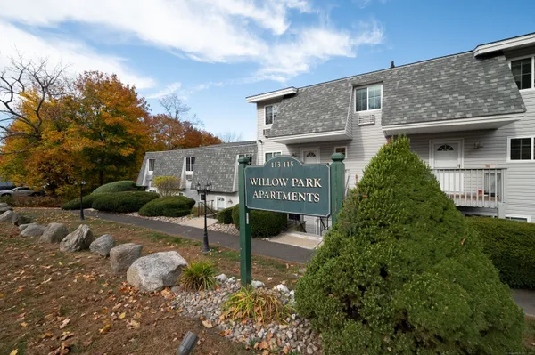 $3,000 | 113 Park Avenue, Unit 21, Danbury, CT 06810