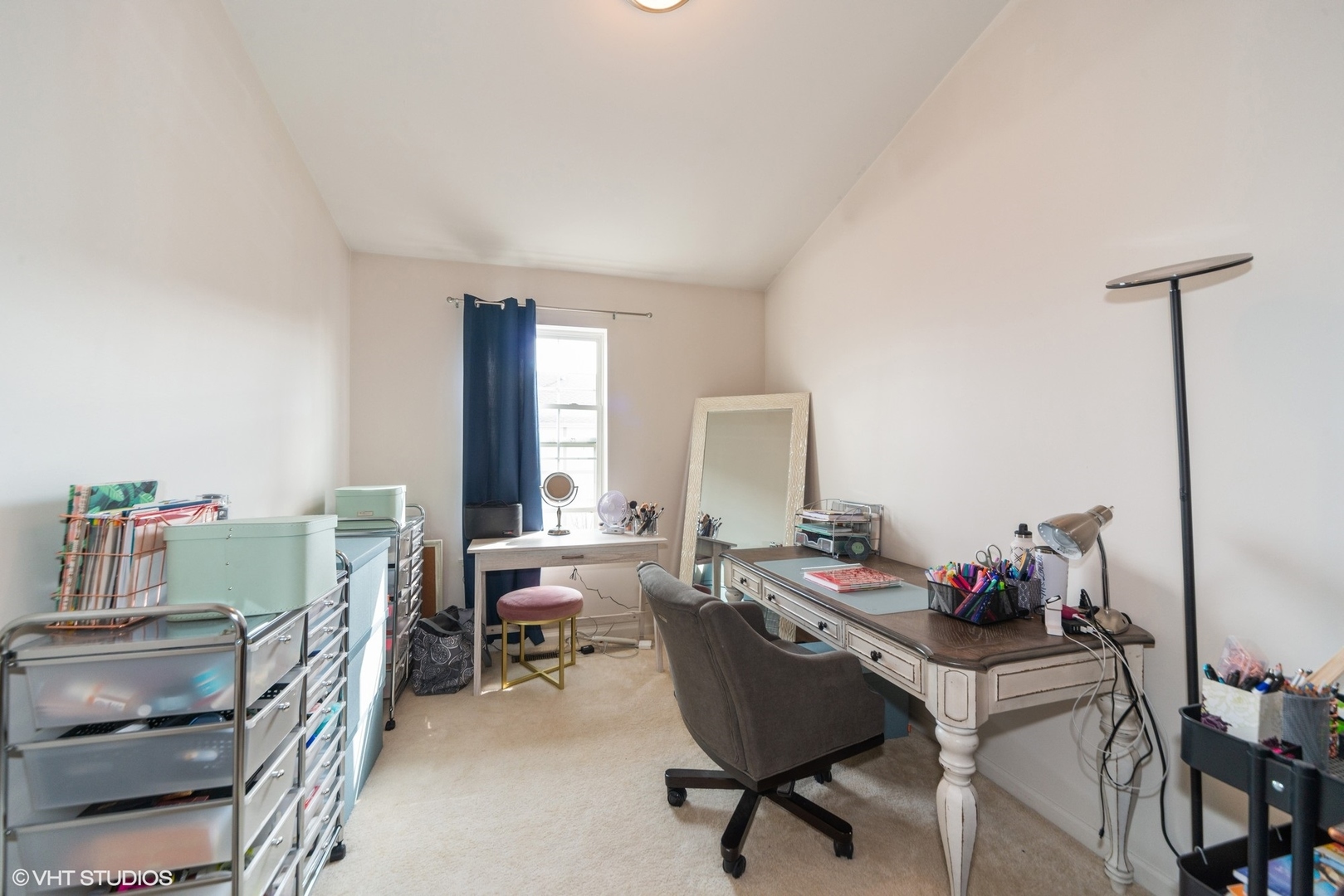 563 George Street Wood Dale, IL 60191 - Photo 12 of 15 a workspace with furniture and a wooden floor