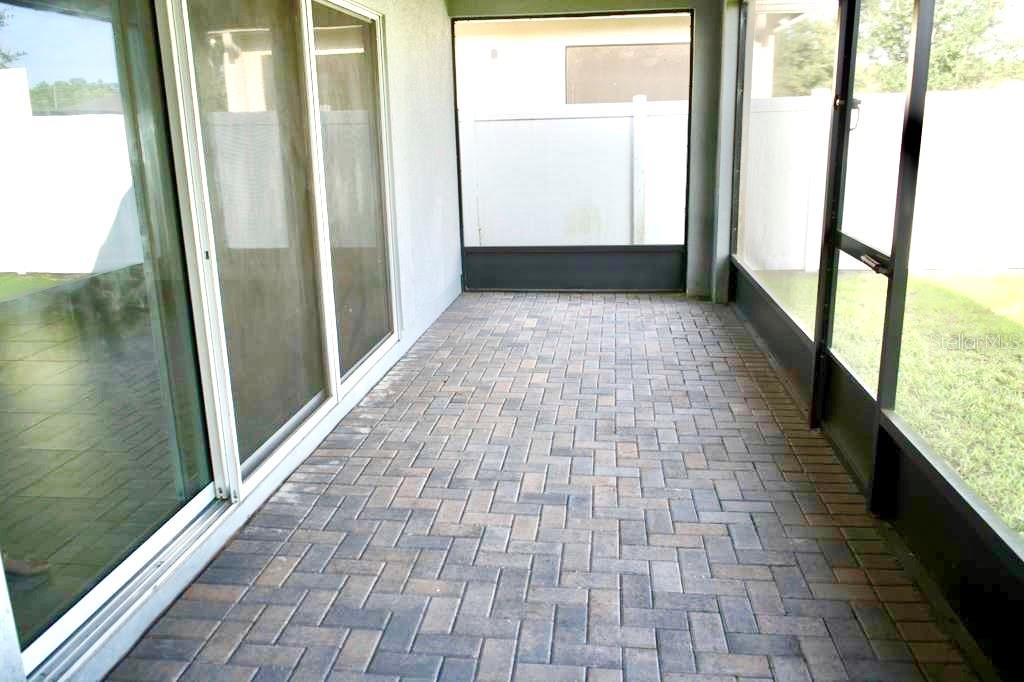 4529 Lake Russell Road Kissimmee, FL 34746 - Photo 12 of 30