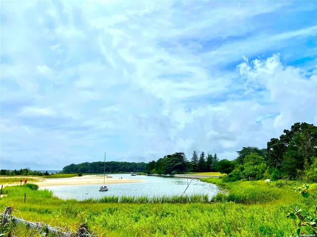 $3,500 | 3825 South Harbor Road, Southold, NY 11971