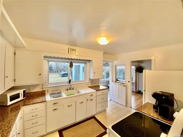 $3,500 | 3825 South Harbor Road, Southold, NY 11971