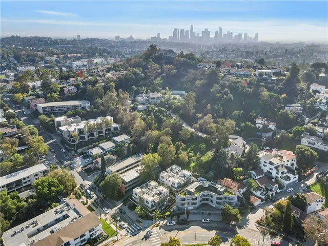 an aerial view of a livingroom with furniture