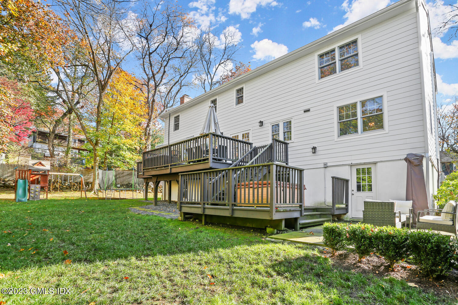 10 Rainbow Drive Riverside, CT 06878 - Photo 31 of 34 10 Rainbow Dr Riverside CT-large-010-009