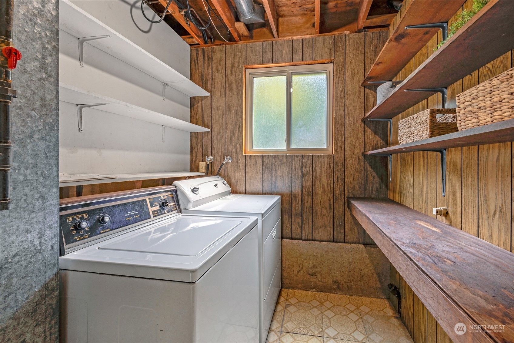 5616 227th Street Southeast Bothell, WA 98021 - Photo 33 of 38 a utility room with dryer and washer
