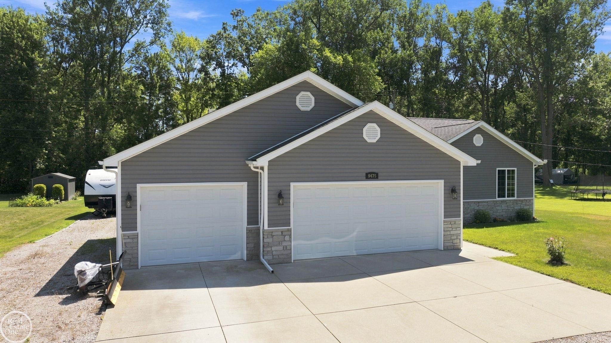 9475 Folkert Road Algonac, MI 48001 - Photo 2 of 27 Gallery Image 2