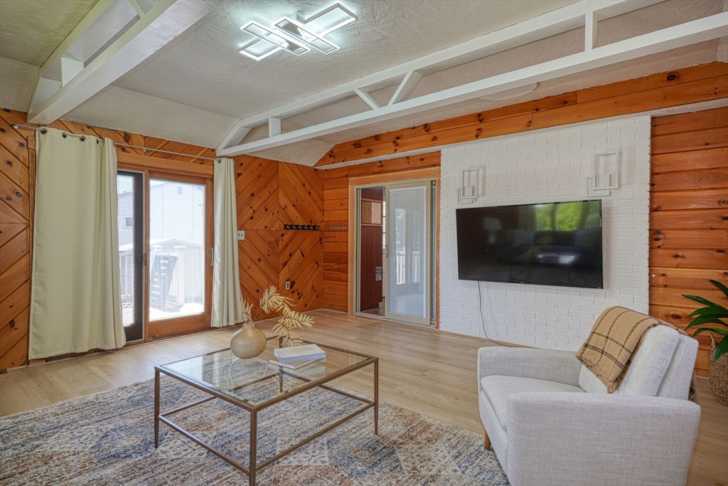 20 Fernglade Road Burlington, MA 01803 - Photo 7 of 36 Gallery Image 7