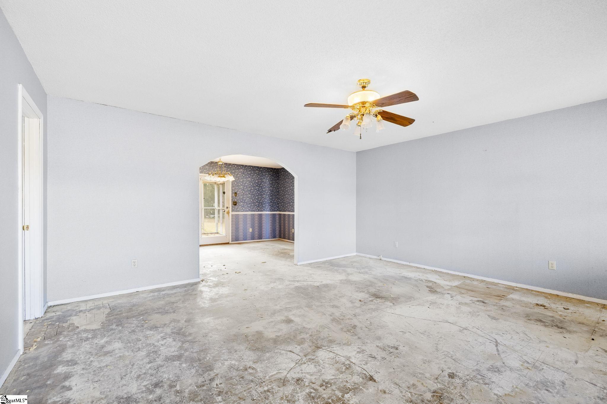 2013 Highway 418 Pelzer, SC 29669 - Photo 7 of 41