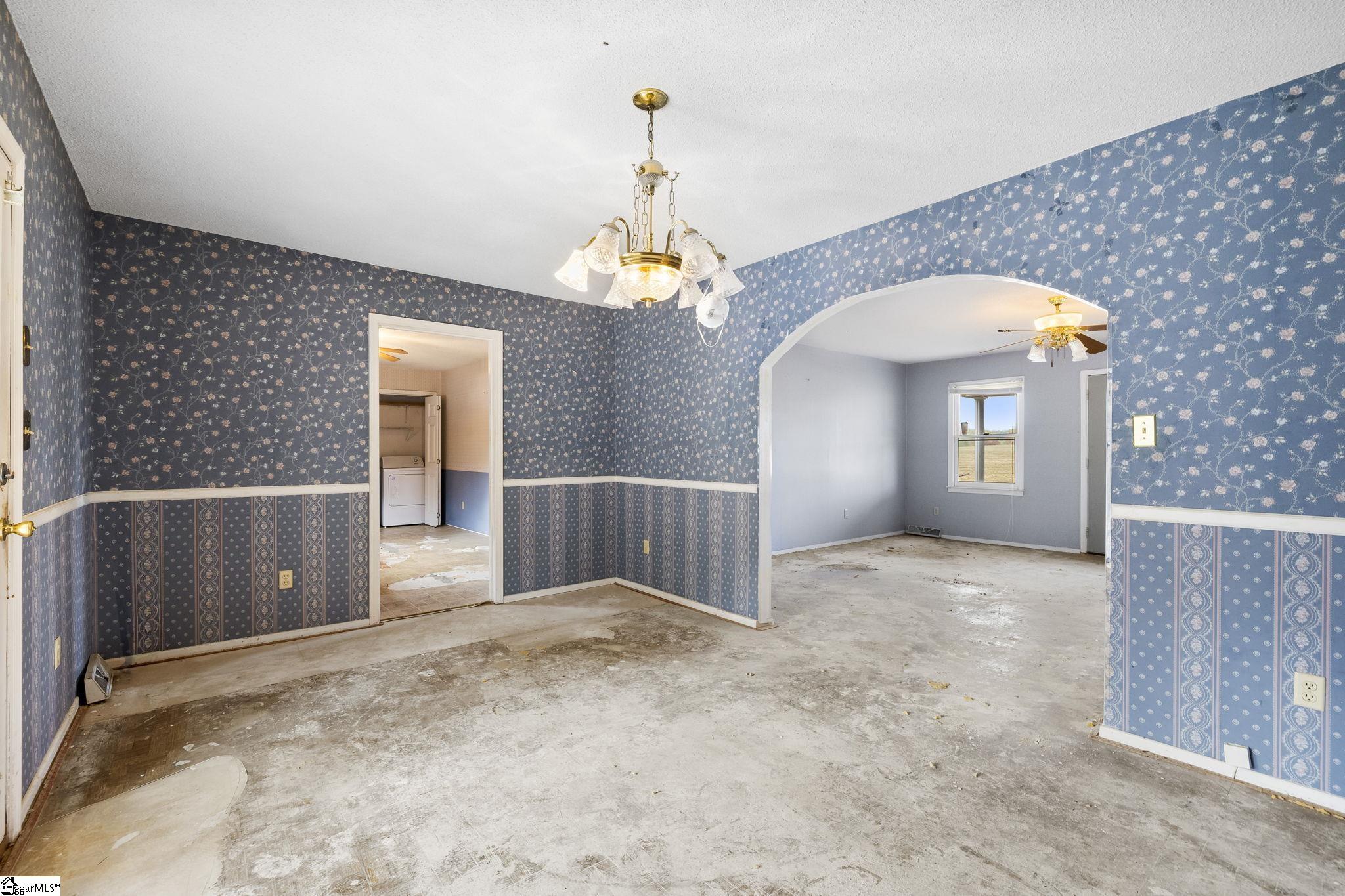 2013 Highway 418 Pelzer, SC 29669 - Photo 9 of 41