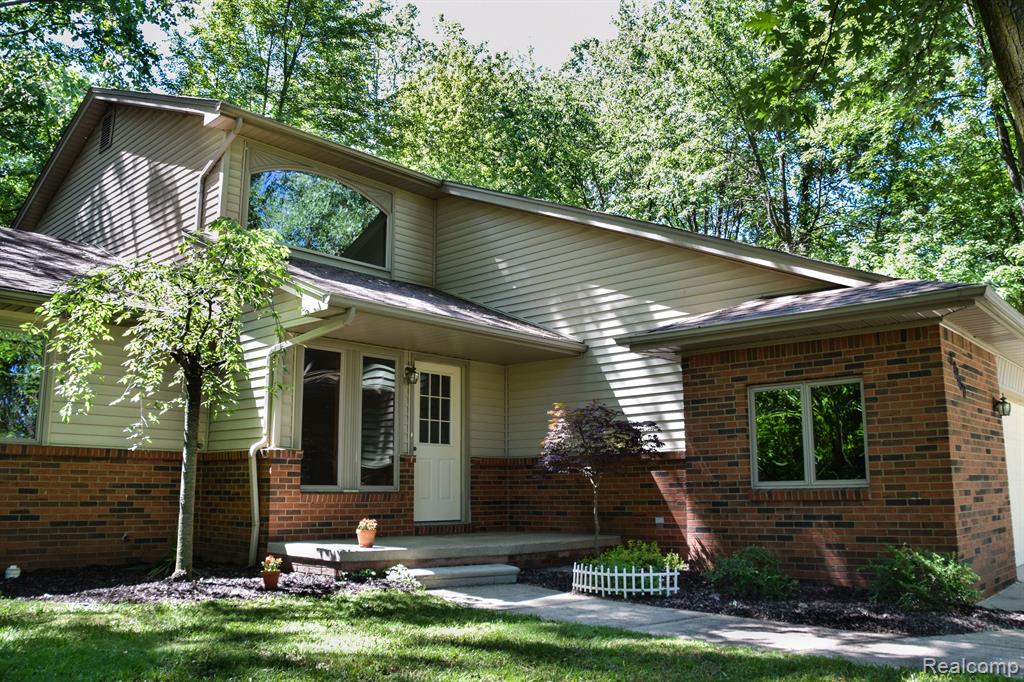 20450 Wahrman Road New Boston, MI 48164 - Photo 33 of 39 Gallery Image 33