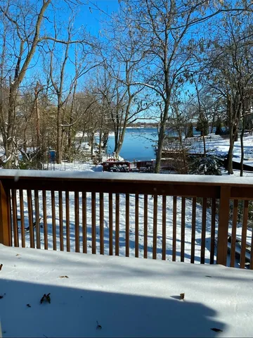 $375,000 | 26571 North Il Route 83, Mundelein, IL 60060