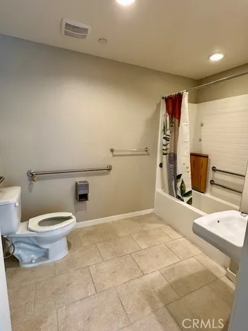 $1,075 | 1968 Baxter Lane, Upland, CA 91786