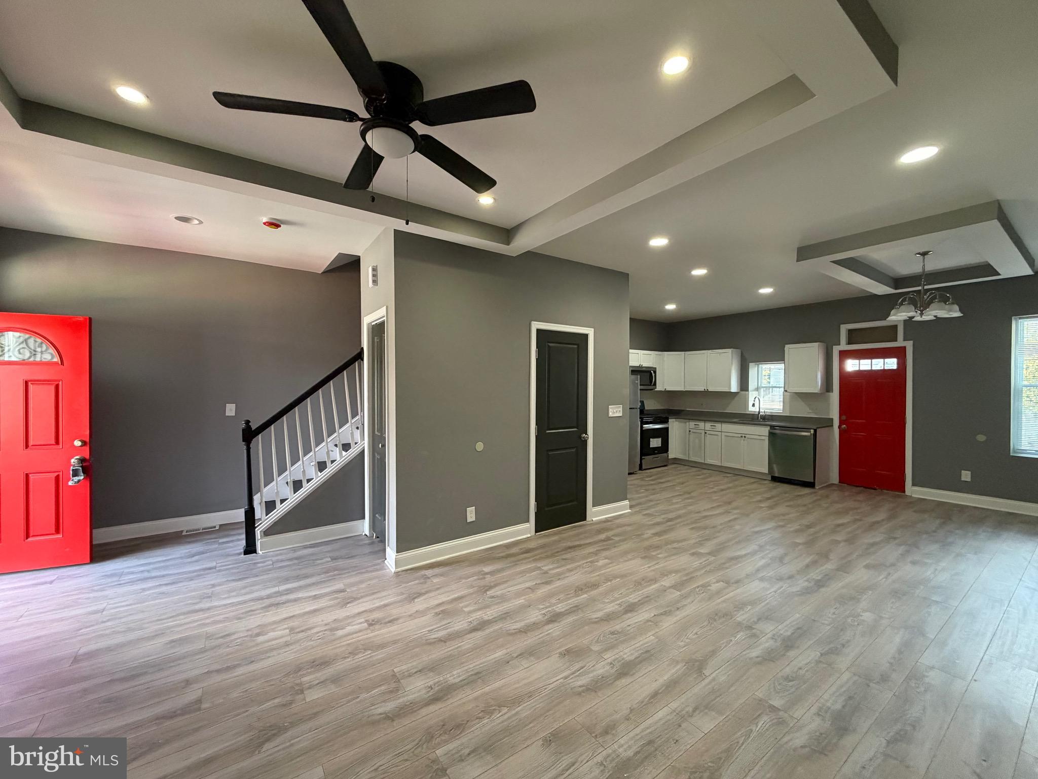 3427 Dupont Avenue Baltimore, MD 21215 - Photo 3 of 16