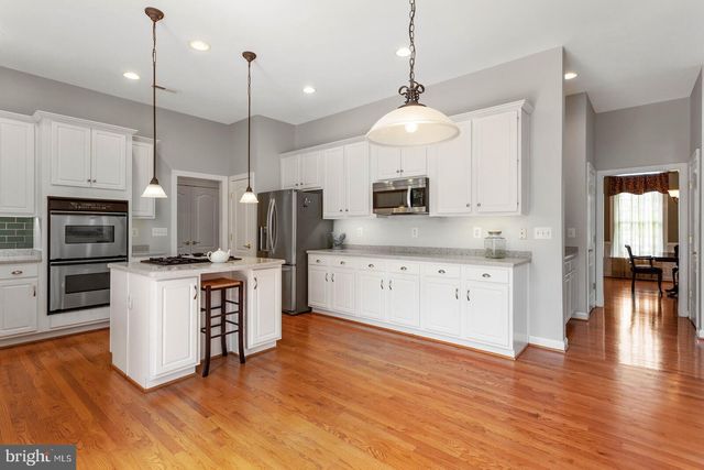 $960,000 | 7217 White House Drive, Springfield, VA 22153