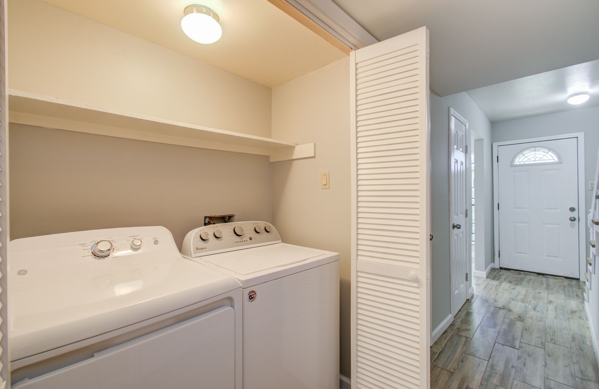 9495 Fondren Road Houston, TX 77074 - Photo 14 of 27 Washer & Dryer included