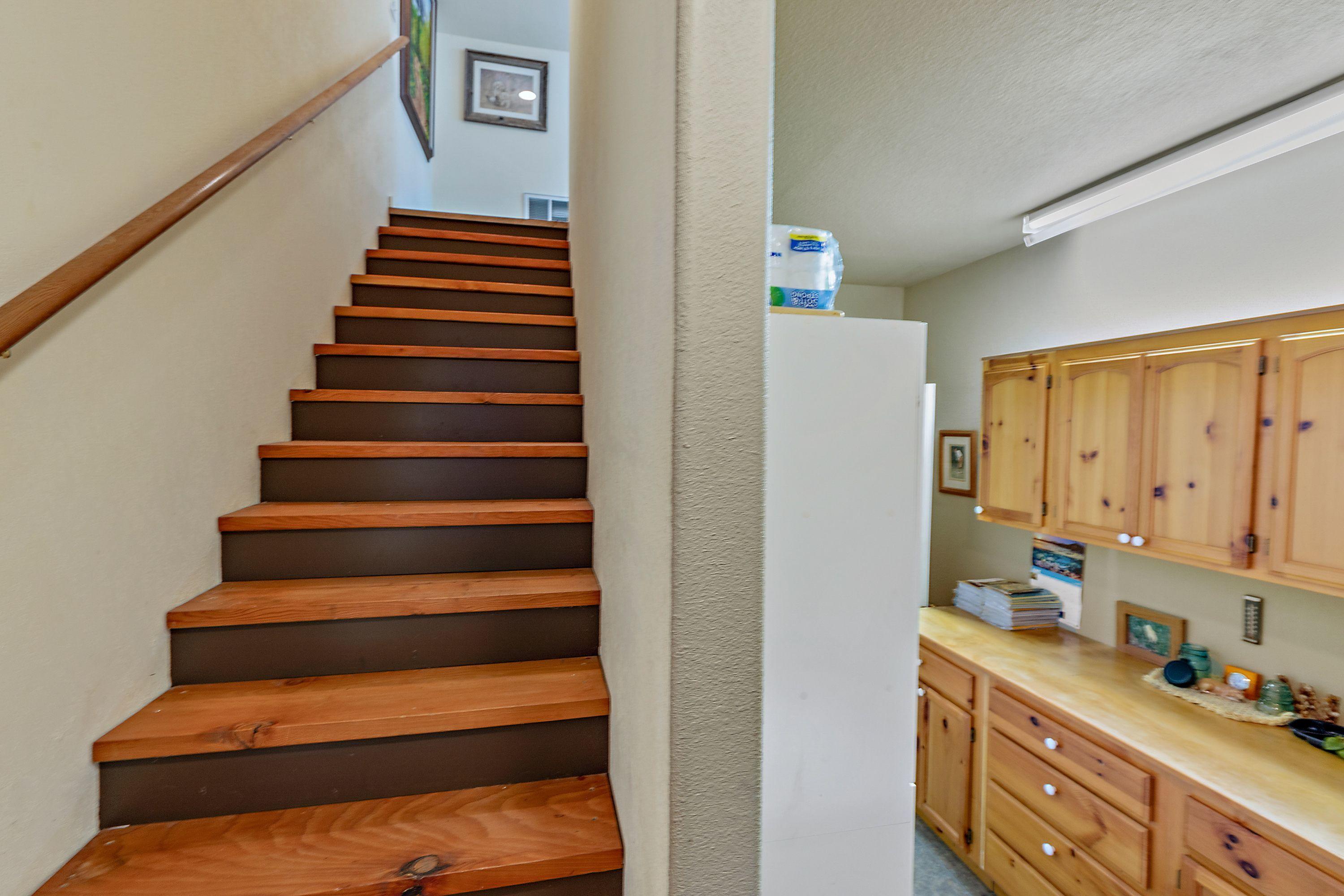 995 Ferry Road Grants Pass, OR 97526 - Photo 27 of 64 U6_2lkJQ