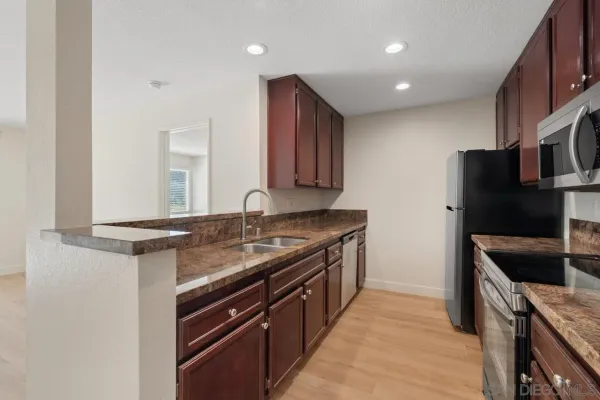 $699,000 | 7190 Shoreline Drive, Unit 6108, San Diego, CA 92122